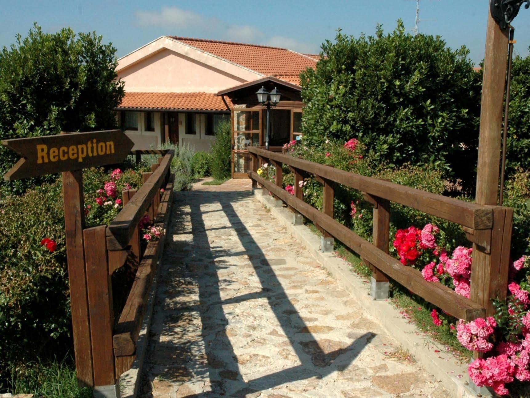 Hotel Tenuta Dell'Argento Resort Civitavecchia Zewnętrze zdjęcie